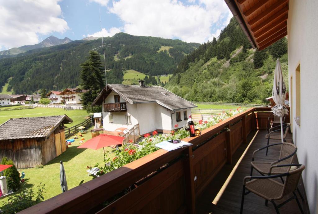 Alpenpension Elferblick Neustift im Stubaital Δωμάτιο φωτογραφία